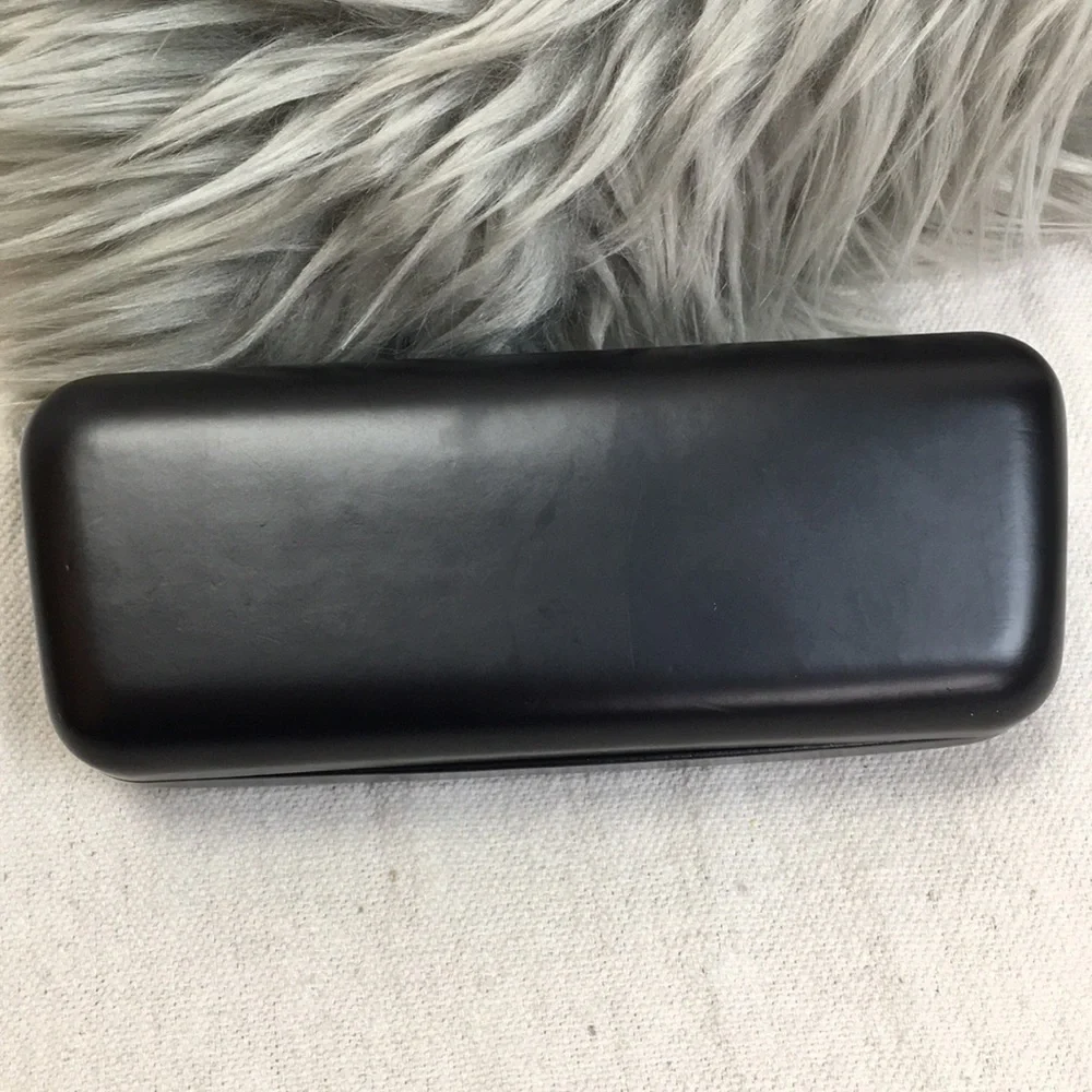 Diane Von Furstenberg Clamshell Glasses Case